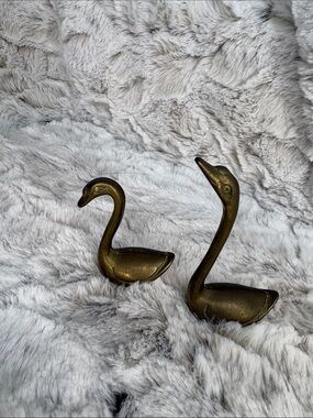 Vintage Brass Swan Figurine Pair - Gold Decorative Home Accent